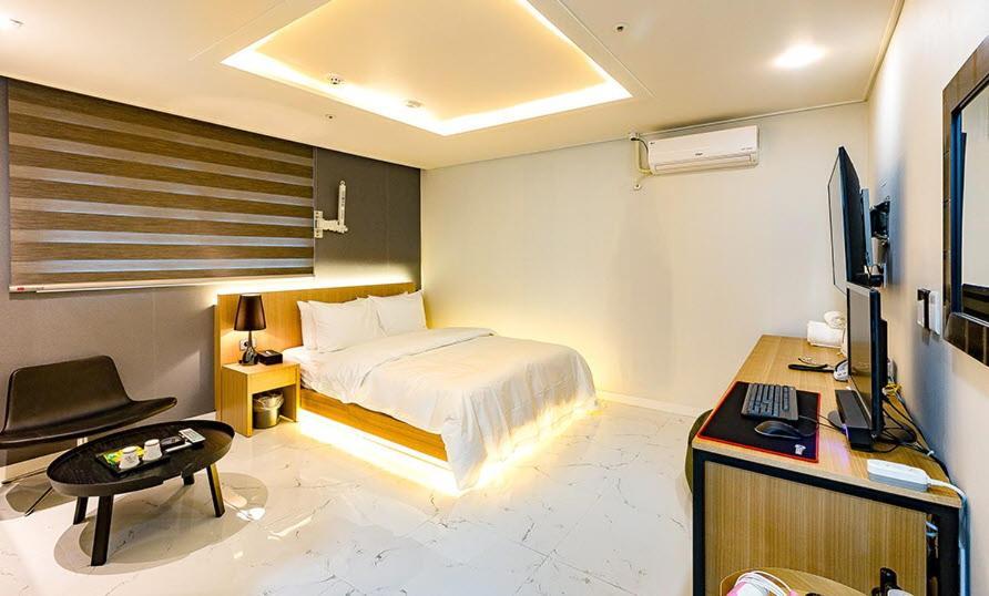 Hash Hotel Suwon Eksteriør billede