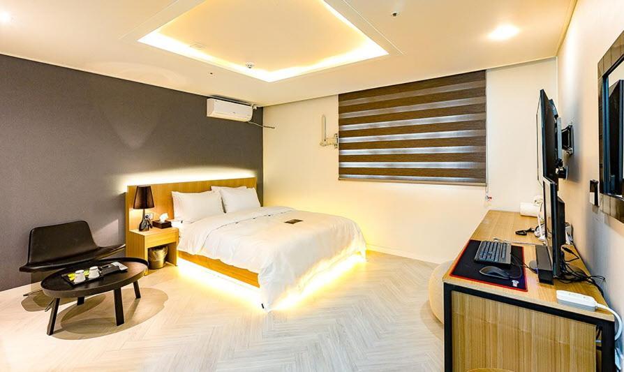 Hash Hotel Suwon Eksteriør billede